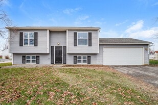 4475 Charlotte Rd in Obetz, OH - Building Photo