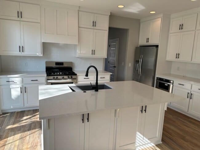 124 W Spring St in Fayetteville, AR - Building Photo - Building Photo