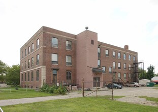 875 Michigan Ave in Columbus, OH - Foto de edificio - Building Photo