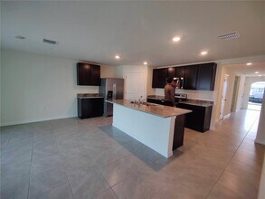 6939 SE 112th Ln in Belleview, FL - Building Photo - Building Photo