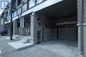 24 Elsinore St in Vaughan, ON - Building Photo - Building Photo