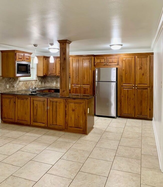 property at 1290 Park Blvd