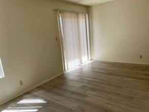 1206 Galleon Way in San Luis Obispo, CA - Building Photo - Building Photo