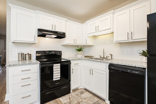 Avalon North Charleston in North Charleston, SC - Building Photo