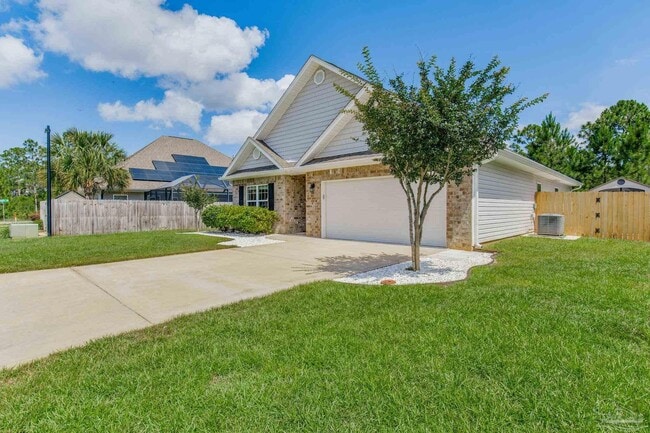 8605 Bucklebury Dr in Pensacola, FL - Building Photo - Building Photo