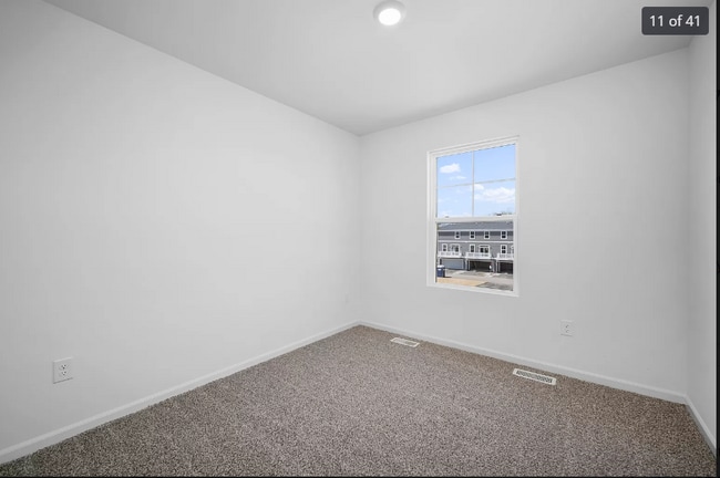 property at 2024 Yellowstone Blvd