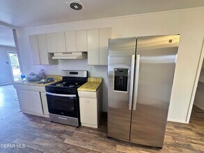 1518 Clausen Dr in El Paso, TX - Building Photo - Building Photo