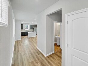 2437 Roosevelt Rd in Leander, TX - Building Photo - Building Photo