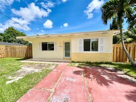 6301 SW 59th Pl in South Miami, FL - Building Photo