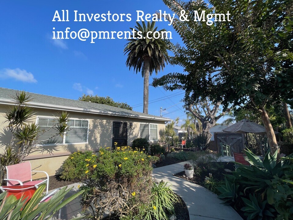 1316 Higgins St in Oceanside, CA - Building Photo