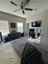 410 Moran St in Bryan, TX - Foto de edificio - Building Photo