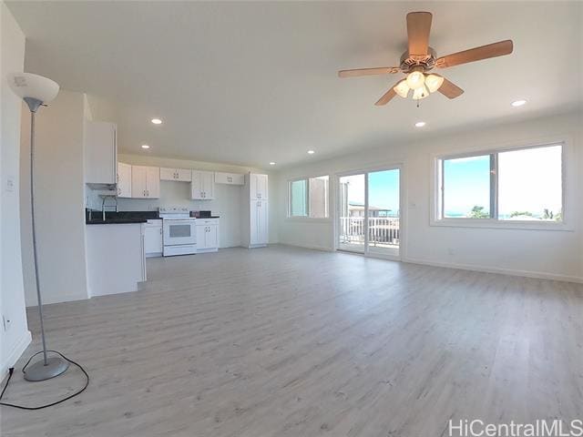 92-686-686 Paakai St