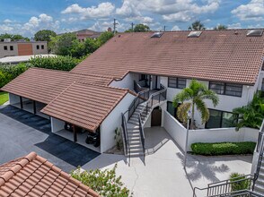 4082 Belair Ln in Naples, FL - Building Photo - Building Photo