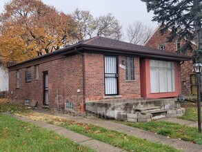 15769 Asbury Park in Detroit, MI - Foto de edificio - Building Photo