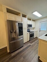2103 Eastwind St in Ingleside, TX - Foto de edificio - Building Photo