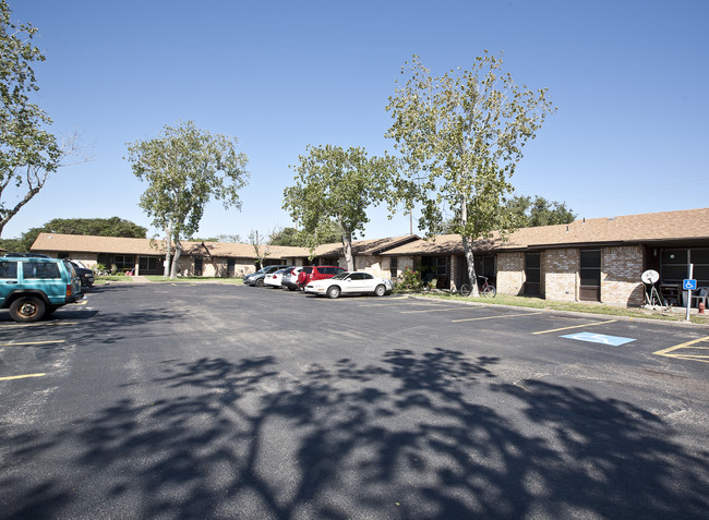 Windwood Apartments in Rockport, TX - Building Photo - Building Photo