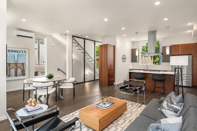 property at 818 25th Ave S
