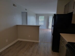 1164 Meadowview Dr in Gallatin, TN - Building Photo - Building Photo