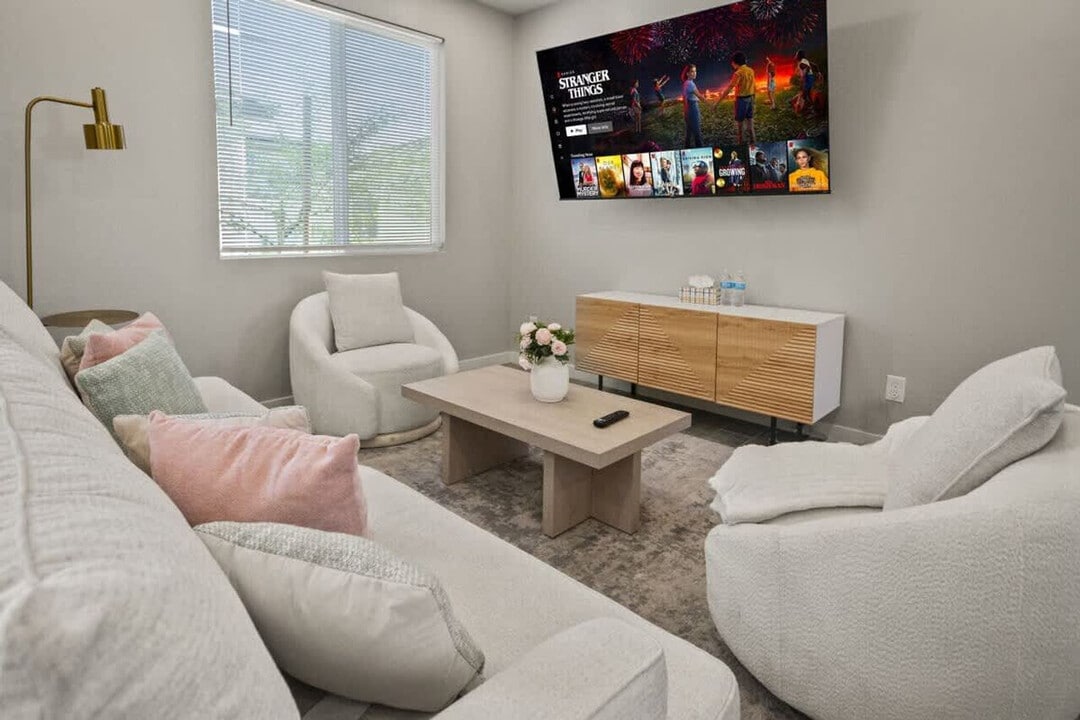 6606 W Paradise Ln in Glendale, AZ - Foto de edificio