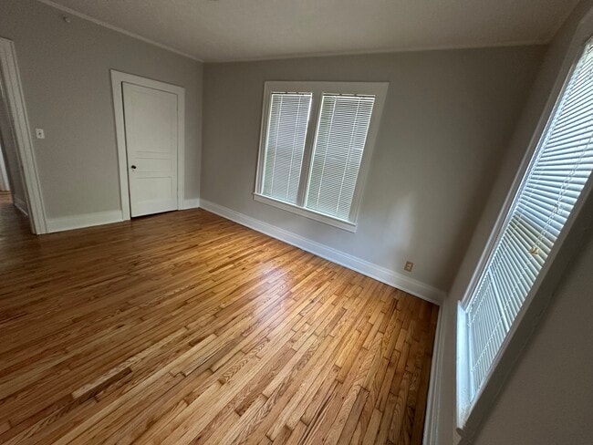 604 W Main St, Unit C in Lebanon, TN - Foto de edificio - Building Photo