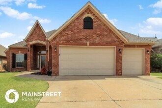 1012 Kelsi Dr in Moore, OK - Building Photo - Building Photo