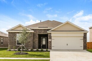 214 Julian Davis Dr in Venus, TX - Building Photo