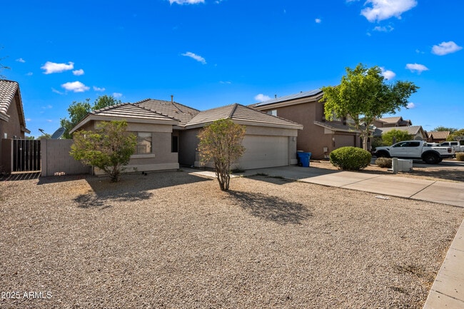 1704 S 79th Glen in Phoenix, AZ - Building Photo - Building Photo