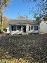 3308 SE Ohio Ave in Topeka, KS - Building Photo