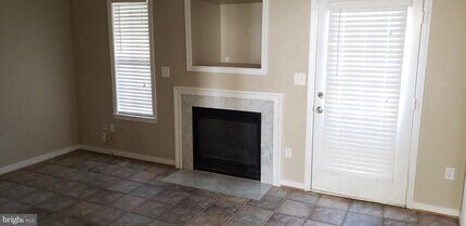 405 Donelson Loop in Stafford, VA - Building Photo - Building Photo