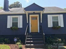 1317 Camp Greene St in Charlotte, NC - Building Photo