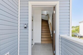 76 Crotona Ave-Unit -#1 in Harrison, NY - Building Photo - Building Photo