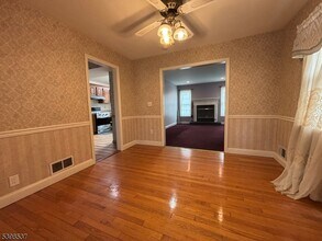 434 W Inman Ave in Rahway, NJ - Building Photo - Building Photo