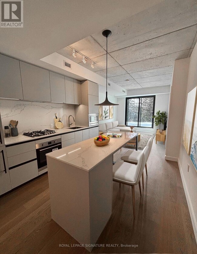 property at 1720 Bayview Ave