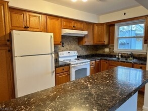 1 Oak Grove Rd in Caldwell, NJ - Building Photo - Building Photo