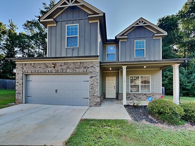 400 Louise Way in Locust Grove, GA - Building Photo - Building Photo