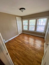 236 E Allegan St, Unit 236 in Otsego, MI - Foto de edificio - Building Photo