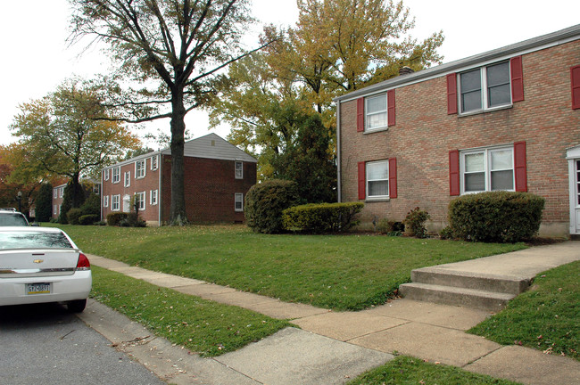 1904-2100 Inglewood Rd in Wilmington, DE - Building Photo - Building Photo