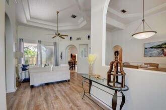 13805 Folkestone Cir in Wellington, FL - Building Photo - Building Photo