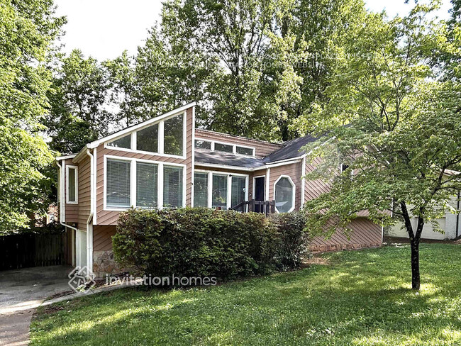 property at 4120 Oak Ferry Dr NE