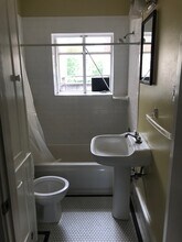 1214 Bartlett #15, Unit # 15 in Houston, TX - Building Photo - Building Photo