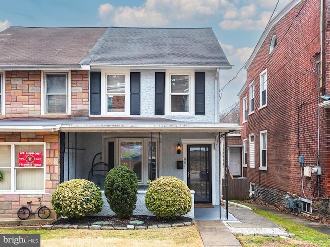 property at 627 Ford St