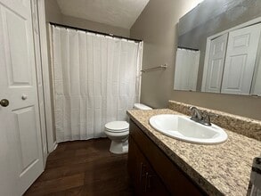 732 Pointe Ct in Tallahassee, FL - Building Photo - Building Photo