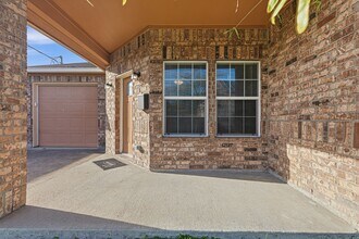 2906 Anita St in Houston, TX - Building Photo - Building Photo