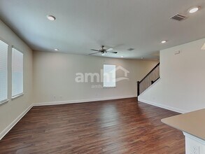 2560 Sunrise Lndg Lp in Tavares, FL - Building Photo - Building Photo