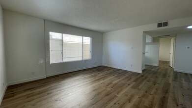 12015 Burbank Blvd in Los Angeles, CA - Building Photo - Building Photo