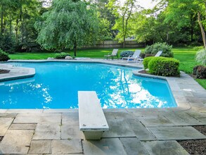 1 Brightfield Ln in Westport, CT - Building Photo - Building Photo