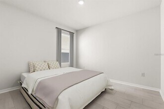 1006 August Sky Dr in Deltona, FL - Building Photo - Building Photo