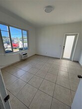 2160 Bay Dr in Miami Beach, FL - Building Photo - Building Photo