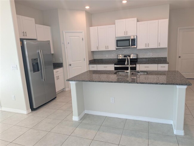 446 Argyll Dr in Spring Hill, FL - Building Photo - Building Photo