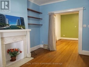 687 Dupont St in Toronto, ON - Building Photo - Building Photo
